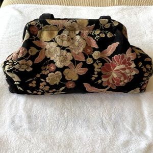 Beautiful Atenti textile carpet bag